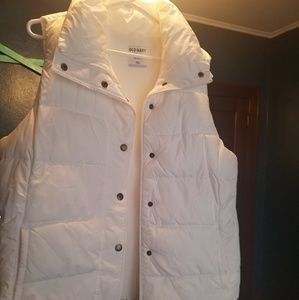 Old Navy fleece lined puffy vest